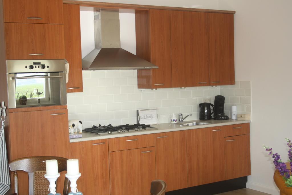 De Nieuwe Stal Apartment Scherpenisse Bilik gambar
